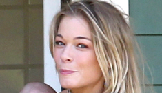 LeAnn Rimes gets a “dainty” foot tattoo: Eddie is “the only one that matters”