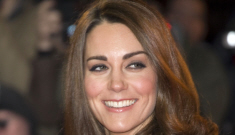 Duchess Kate goes on vacation without William: tone-deaf and lazy?