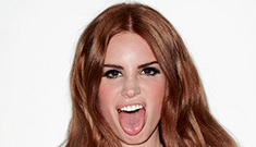 Lana del Rey insists that her lips are real & she’s not manufactured