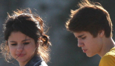 Did Justin Bieber give Selena Gomez a “pre-engagement ring”?