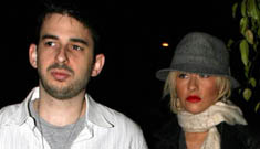 Christina Aguilera prepares the press for her breakup