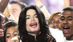 Michael Jackson doesn’t do Thriller, warbles some of “We are the World”