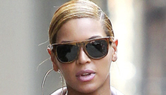 Beyonce and baby Blue Ivy go for a walk in NYC, and both wear flats