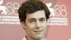 Adam Brody jokingly claims that he got Brad & Angelina together on ‘MAMS’