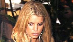 Was Jessica Simpson barred from the CMAs?