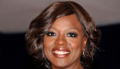 Viola Davis nearly pops out, Rosario Dawson has extreme cleavage at Corres. Dinner