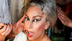 Lady Gaga suffers a concussion onstage in NZ & she continued the show