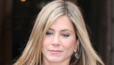 Jennifer Aniston & Justin go out to eat in Paris, Aniston has a salad & a Diet Coke