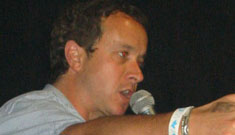 Pauly Shore faked that heckler punch