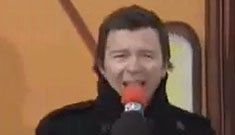 Macy’s Thanksgiving Day Parade gets live Rickroll’d… by Rick Astley