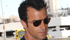 Justin Theroux finds a better pair of pants: is he a cute little Pocket Boyfriend?