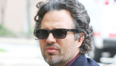 Mark Ruffalo “keeps himself humble” by returning to the Marmont to wait tables
