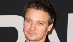 Jeremy Renner will rendition his way into your heart: ‘The Bourne Legacy’ review