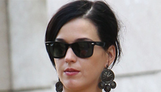 Katy Perry pitching a legal fit to keep Russell from talking about her: hypocritical?