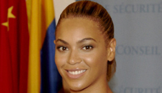 Beyonce releases tons of new photos on her Tumblr: super-cute & cool?