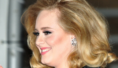 L&S: Adele is due to give birth in a month & she might be married already