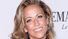 Sheryl Crow believes her brain tumor was caused by heavy cell phone use