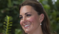 Duchess Kate in pale Jenny Packham in Singapore: boring or beautiful?