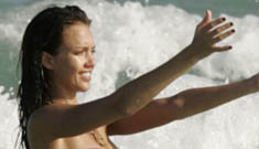 More Jessica Alba bikini pictures
