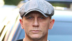 Daniel Craig & Rachel Weisz hold hands in casual NYC outing: sexy or surly?