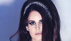 Lana del Rey’s new holiday H&M ad campaign: super hot   or Photoshop fail?