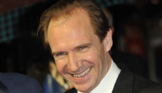 Ralph Fiennes looks delicious & slightly creepy in London: would you hit it?