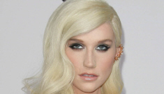Ke$ha cleans up her act, goes glam at the AMAs: does she pull it off?