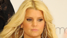 Jessica Simpson is reportedly 9 weeks pregnant.  For real!!