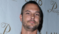 Kevin Federline partying with weed and hookers