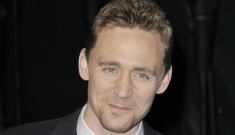 Tom Hiddleston looks pale,   tall & lovely at ‘Life of Pi’ premiere: would you hit it?