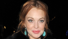 Lindsay Lohan is partying in London with her on-again boyfriend Josh Chunn (??)