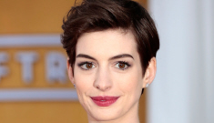 Anne Hathaway in black Giambattista Valli at the SAGs: lovely or trashy?