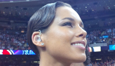Jennifer Hudson & Alicia Keys also performed at the Super Bowl: lovely & amazing?