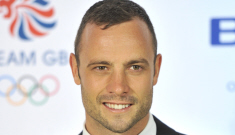 South African Olympian Oscar Pistorius charged with murdering his girlfriend