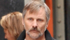 Viggo Mortensen spends time in Madrid with his girlfriend: would you still hit it?