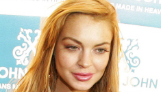 Lindsay Lohan refused to leave Brazil, insists on posing for cracked-out bikini pics