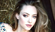 Amanda Seyfried on her rack: ‘They do get in the way a lot & smack my chin’