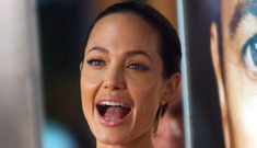 Angelina Jolie demands script changes to “Salt”