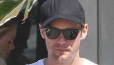 Alexander Skarsgard was out in LA with a (pretty, petite) mystery blonde