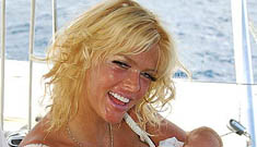 Anna Nicole Smith Dead at 39 (update)