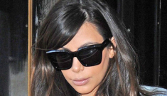 “Kim Kardashian wears comfortable outfit, flats in London” links