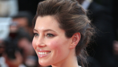 Jessica Biel in Marchesa for ‘Llewyn’ Cannes premiere: swan-fug or lovely?