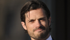 Prince Carl Philip of Sweden, scruffy in a great tuxedo: would you hit it?