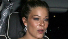 LeAnn Rimes isn’t knocked up: ‘I’m far from pregnant & just dropped a jean size’
