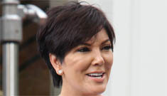 Kris Jenner sent a critic a Tiffany pen & cupcakes, claims it wasn’t a bribe