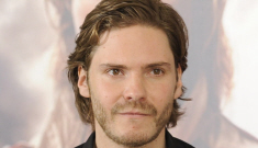 Daniel Bruhl in Madrid for ‘Rush’ photocall (no Hemsworth): would you hit it?