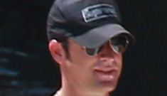 Justin Theroux is tanned, shirtless & pretty buff in   Cabo: would you hit it?