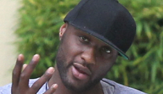 Was Lamar Odom smoking crack when he played for the Lakers & the Mavs?