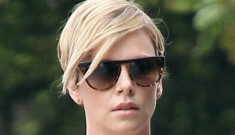 Charlize Theron shows off new hair, skinny jeans & a great top: amazing?