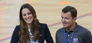 Duchess Kate makes her first solo photo-op since giving birth, plays volleyball